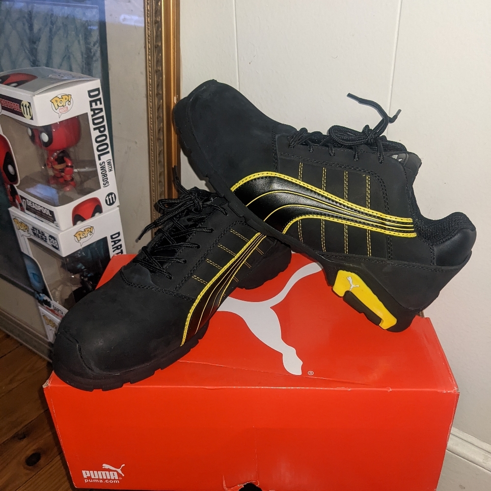 Puma safety shoes